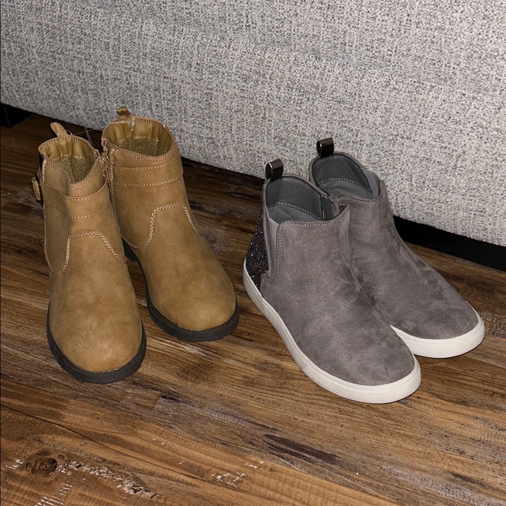 Tan and Gray Ankle Boots Set
